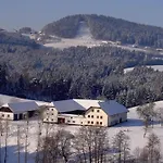 Gospodarstwo agroturystyczne Urlaub Am Bauernhof Wenigeder - Familie Klopf *