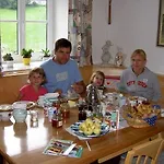 Urlaub Am Bauernhof Wenigeder - Familie Klopf Gospodarstwo agroturystyczne *