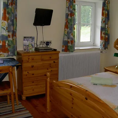 Gospodarstwo agroturystyczne Urlaub Am Bauernhof Wenigeder - Familie Klopf